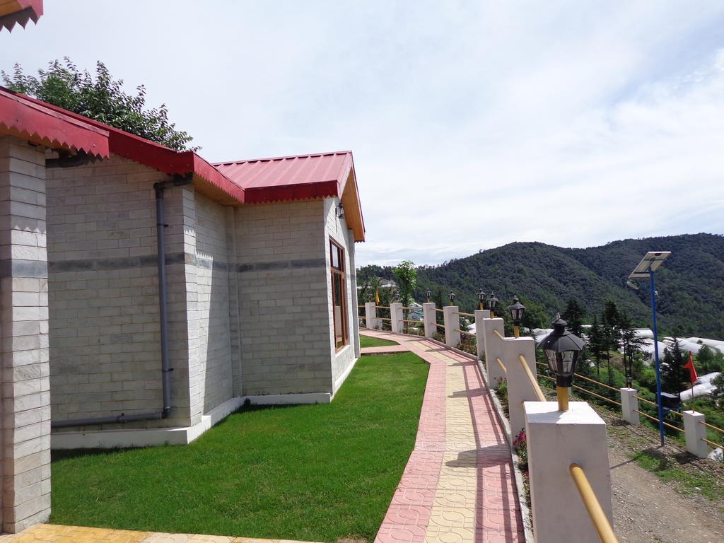 Village Live In Resort Chail Extérieur photo