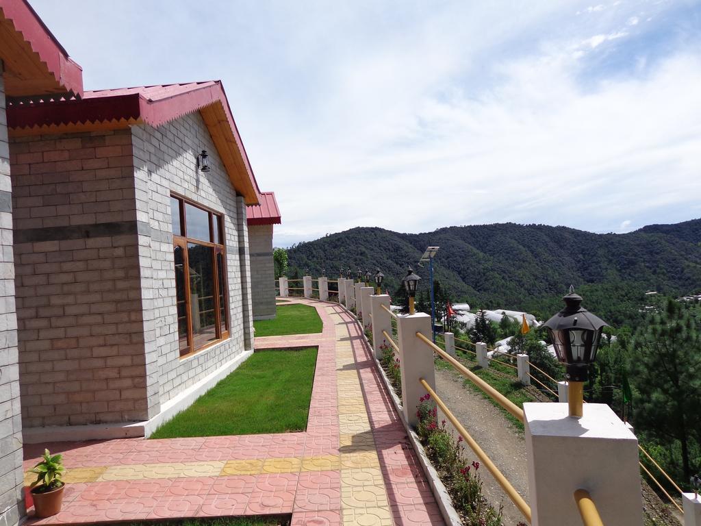 Village Live In Resort Chail Extérieur photo