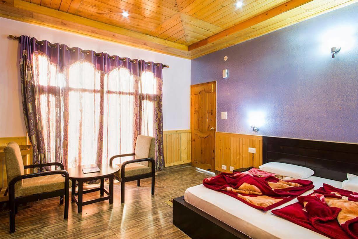 Village Live In Resort Chail Extérieur photo