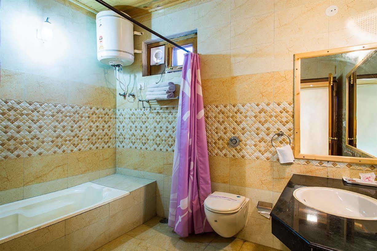 Village Live In Resort Chail Extérieur photo